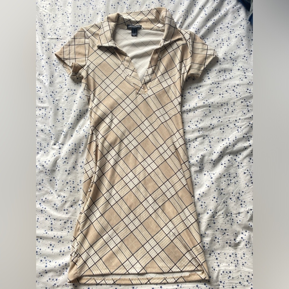 Girls beige pattern tight dress, only worn once!